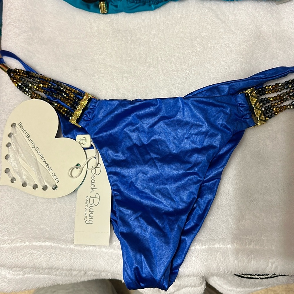 Beach Bunny Bottom Out Of Your League sapphire